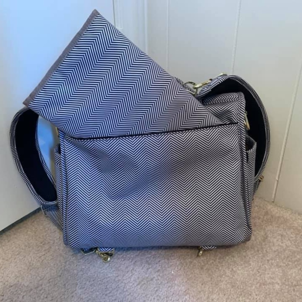 Jujube Diaper Bag - Picture 5 of 8